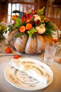 Decorating The Thanksgiving Table