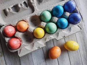 Easy Easter Egg Decorating